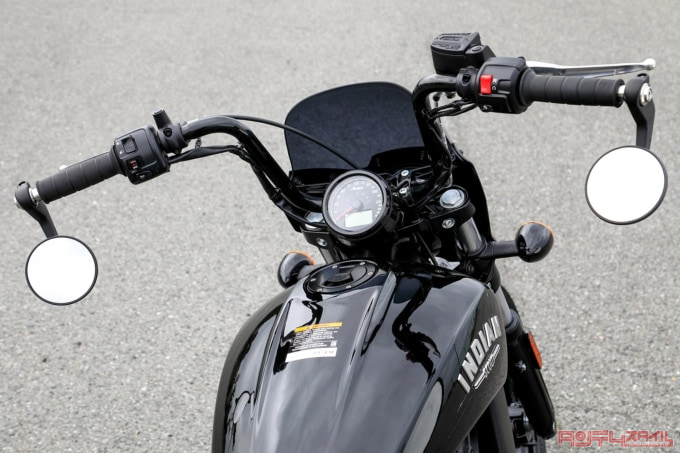 INDIAN MOTORCYCLE SCOUT ROGUE(2022年モデル)ハンドル