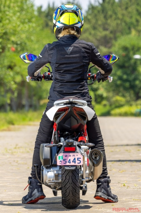 ITALJET DRAGSTER125(2022年モデル)足つき