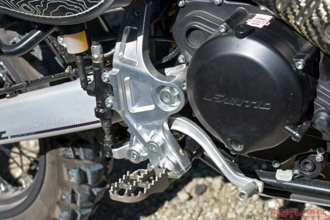 FANTIC CABALLERO EXPLORER500(2022年モデル)ステップ