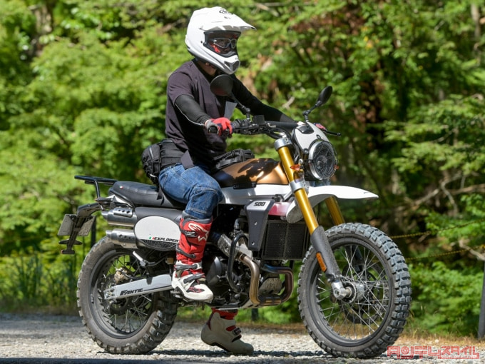 FANTIC CABALLERO EXPLORER500(2022年モデル)乗車姿勢