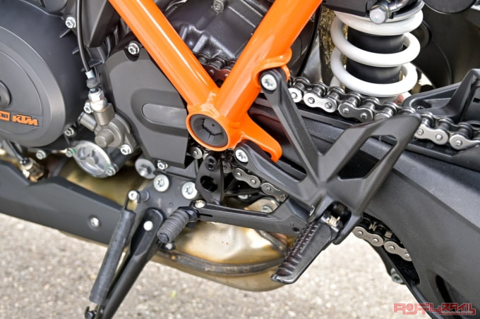 KTM 1290 SUPER DUKE R EVO(2022年モデル)シフト&リヤブレーキペダル