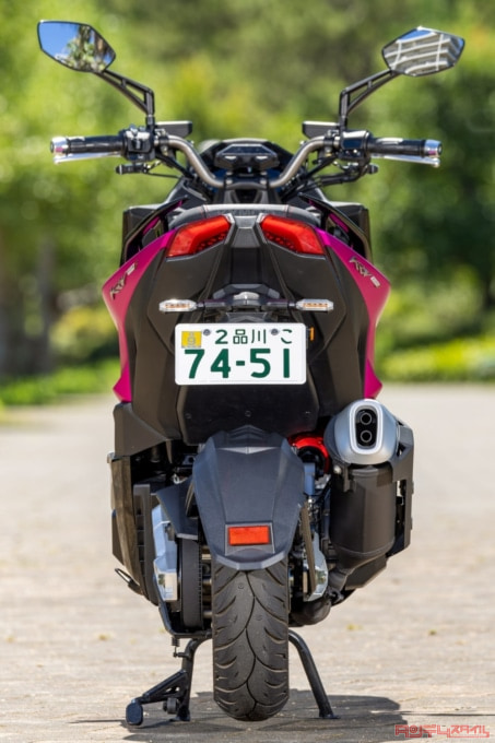 KYMCO KRV180TCS(2022年モデル)リヤビュー