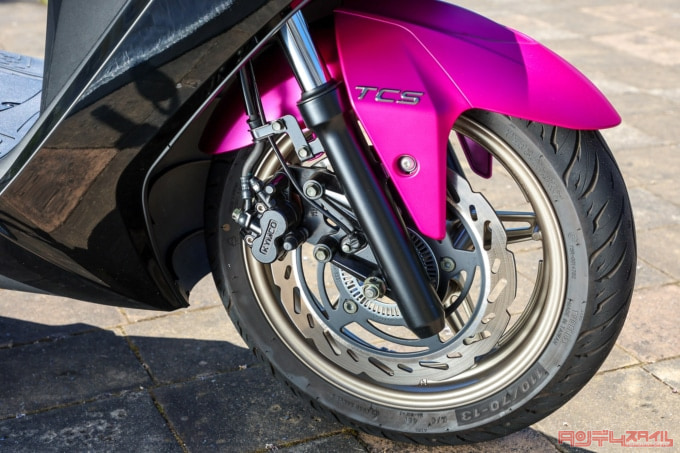 KYMCO KRV180TCS(2022年モデル)フロント足まわり