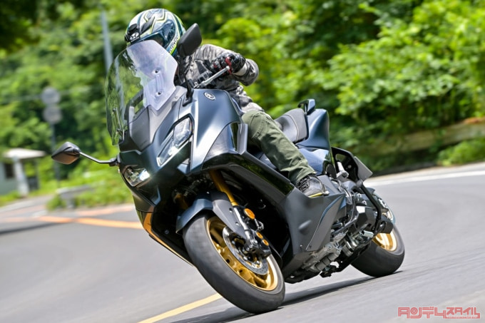 YAMAHA TMAX560 TECH MAX(2022年モデル)走行