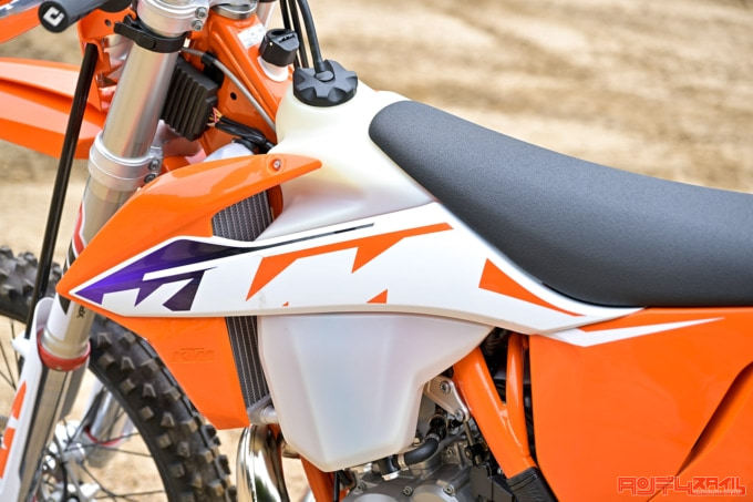 KTM 250EXC(2023年モデル)ボディ
