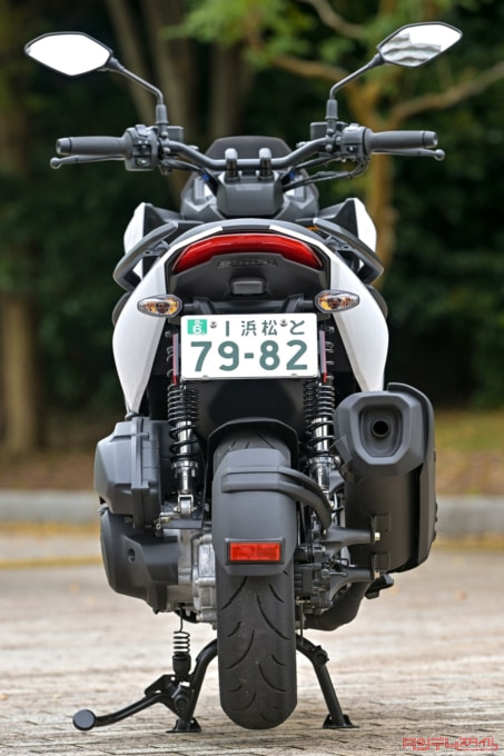 YAMAHA X FORCE(2022年モデル)リヤビュー