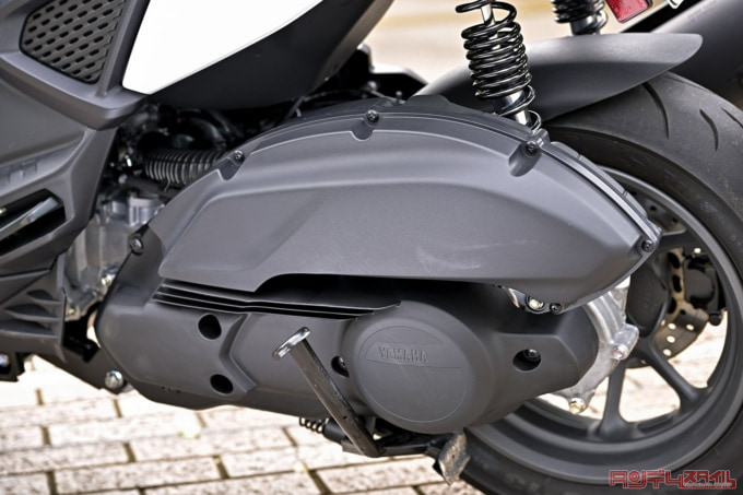 YAMAHA X FORCE(2022年モデル)エンジン
