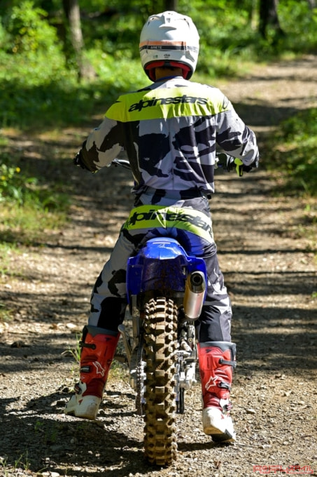 YAMAHA YZ125X(2023年モデル)足つき