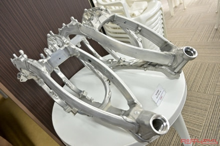 YAMAHA YZ450F(2023年モデル)フレーム