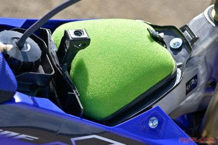 YAMAHA YZ450F(2023年モデル)エアクリーナー