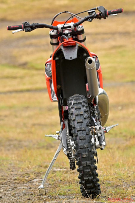 BETA RR2T 125(2023年モデル)リヤビュー