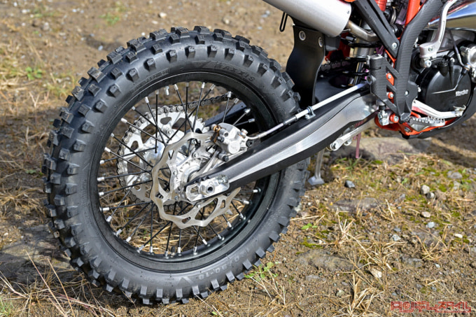BETA RR2T 125(2023年モデル)リヤ足まわり