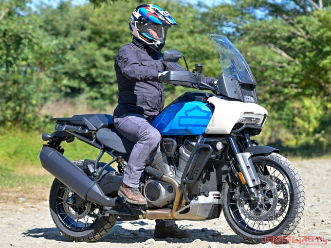 HARLEY-DAVIDSON PAN AMERICA 1250 SPECIAL(2022年モデル)乗車姿勢