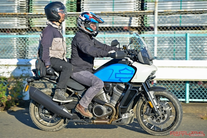 HARLEY-DAVIDSON PAN AMERICA 1250 SPECIAL(2022年モデル)タンデム走行