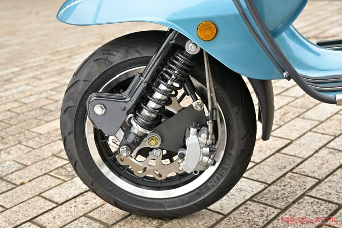 ROYAL ALLOY GP125(2022年モデル)フロント足まわり