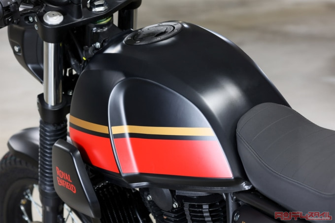 ROYAL ENFIELD SCRAM411(2022年モデル)ガソリンタンク