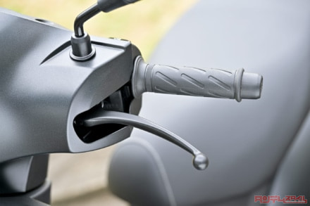 SUZUKI ADDRESS125(2022年モデル)左ハンドル