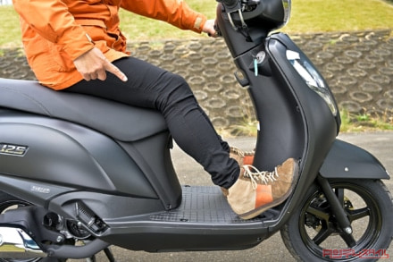 SUZUKI ADDRESS125(2022年モデル)フロアボード