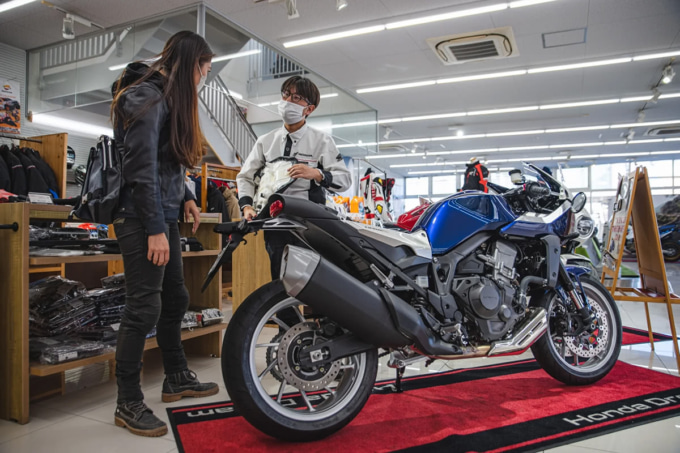 HAWK 11(ホーク 11) 納車日の様子をお届け!