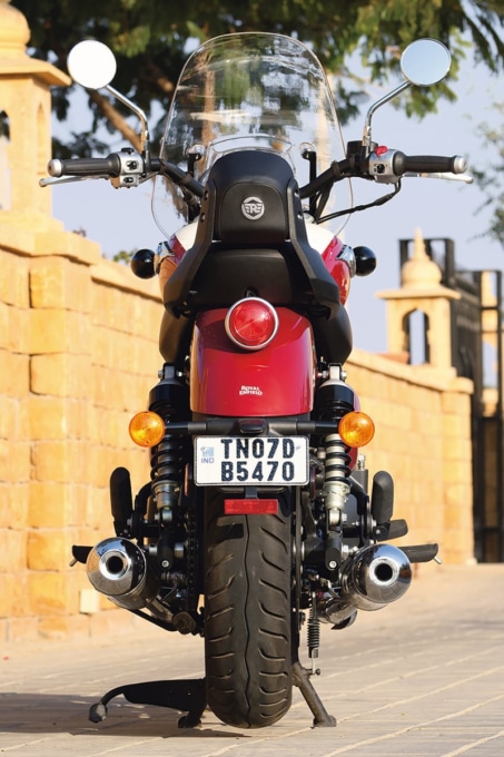 ROYAL ENFIELD SUPER METEOR650 TOURER(2023年モデル)リヤビュー