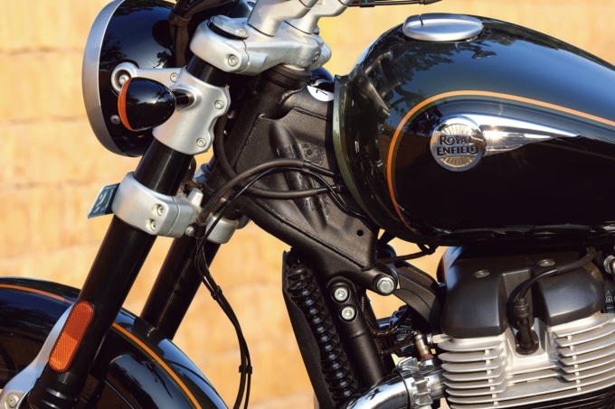 ROYAL ENFIELD SUPER METEOR650(2023年モデル)フレーム