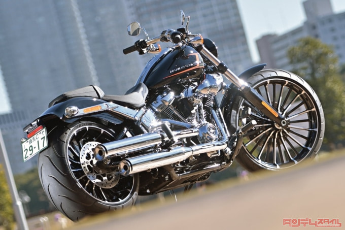 HARLEY-DAVIDSON BREAKOUT117(2023年モデル)