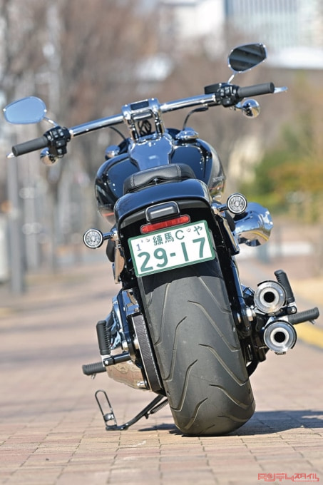 HARLEY-DAVIDSON BREAKOUT117(2023年モデル)リヤビュー