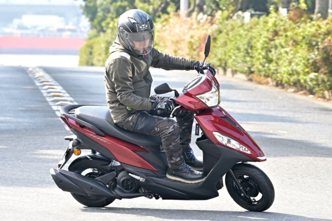 YAMAHA JOG125(2023年モデル)Uターン