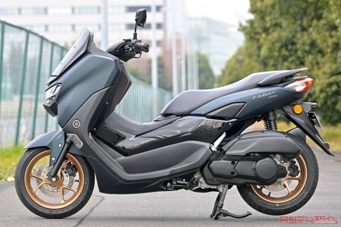 YAMAHA NMAX155(2023年モデル)左サイドビュー