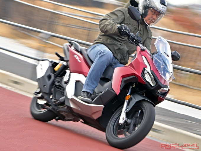 HONDA ADV160(2023年モデル)走行