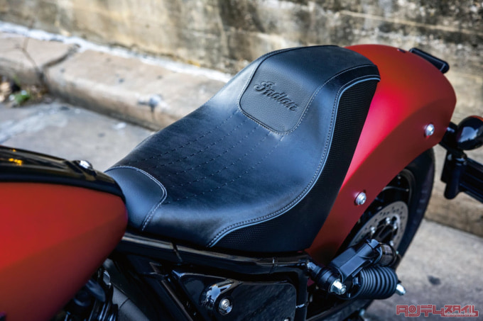INDIAN MOTORCYCLE SPORT CHIEF(2023年モデル)シート