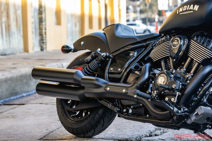 INDIAN MOTORCYCLE SPORT CHIEF(2023年モデル)サイレンサー