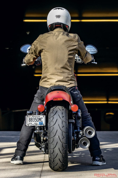 INDIAN MOTORCYCLE SPORT CHIEF(2023年モデル)足つき