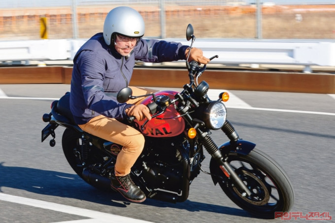 ROYAL ENFIELD HUNTER350(2023年モデル)走行イメージ