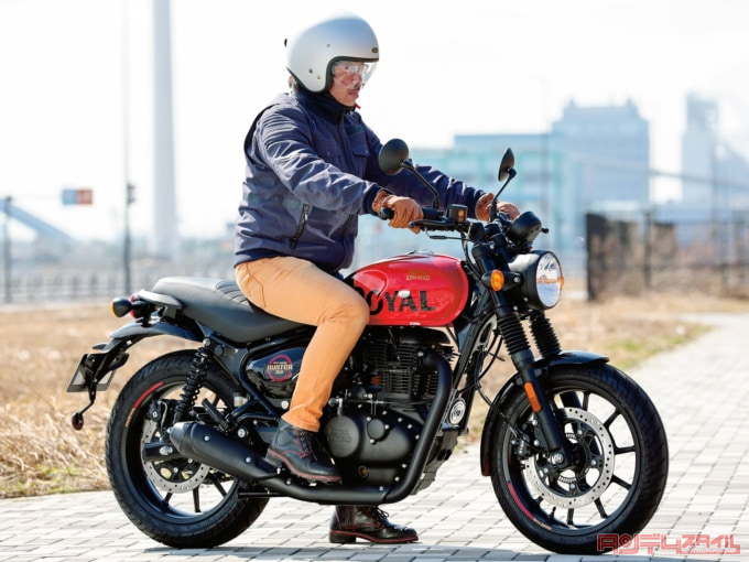ROYAL ENFIELD HUNTER350(2023年モデル)乗車姿勢