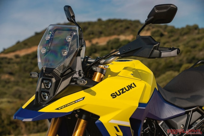 SUZUKI V-STROM800DE(2023年モデル)フロントマスク