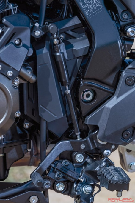 SUZUKI V-STROM800DE(2023年モデル)クイックシフター