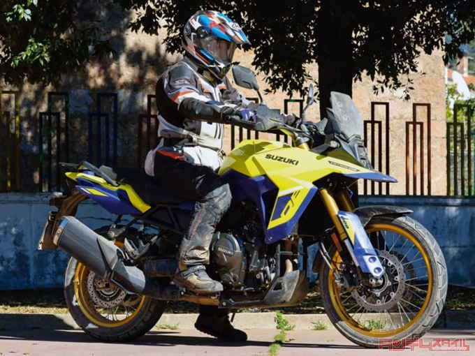 SUZUKI V-STROM800DE(2023年モデル)乗車姿勢