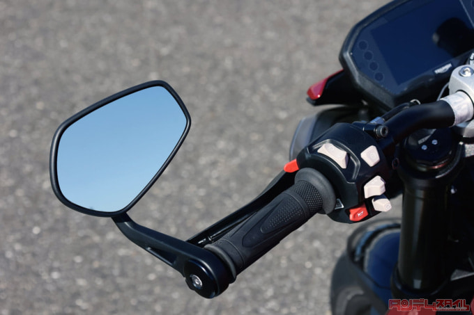 TRIUMPH STREET TRIPLE 765 RS(2023年モデル)バーエンドミラー