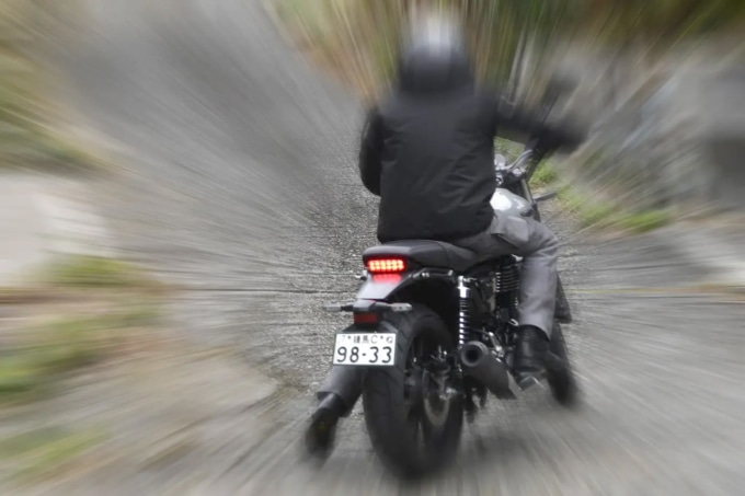 バイクで『立ちゴケ』しやすい「6つの危ういシチュエーション」って?
