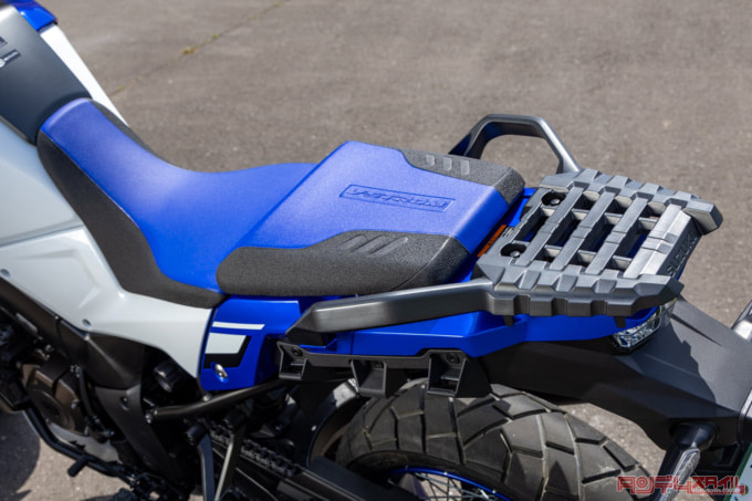 SUZUKI V-STROM1050DE(2023年モデル)シート