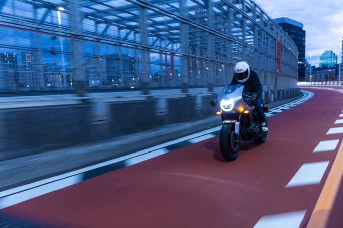 秋は事故が増えやすいって本当?バイクに乗る時には『薄暮時間』に注意して!【Safety】