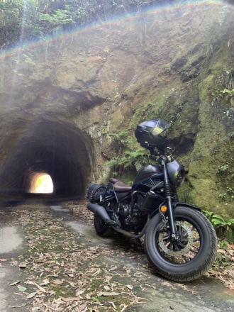 化石トンネル