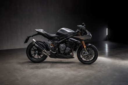 限定270台のブライトリングコラボモデル　スピードトリプル 1200 RR ブライトリング Limited Edition