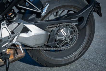 最も乗りやすい大型スポーツバイク?『CB1000R』は生粋のSS乗りも納得のストリートファイター