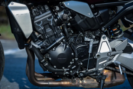 最も乗りやすい大型スポーツバイク?『CB1000R』は生粋のSS乗りも納得のストリートファイター