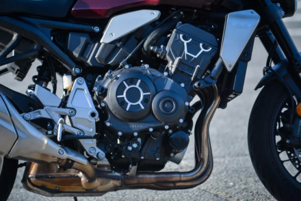 最も乗りやすい大型スポーツバイク?『CB1000R』は生粋のSS乗りも納得のストリートファイター