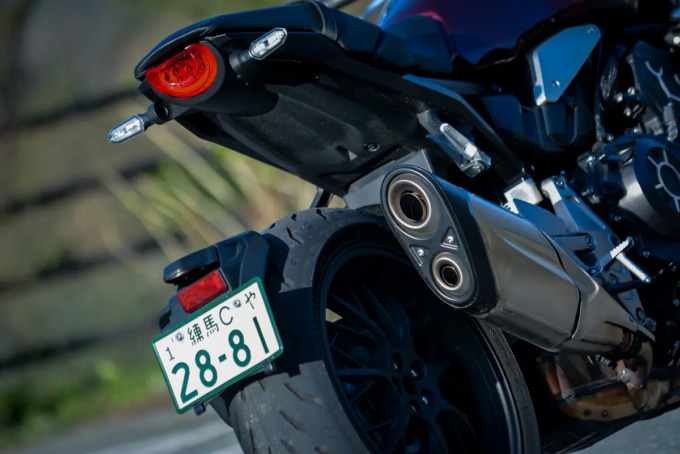 最も乗りやすい大型スポーツバイク?『CB1000R』は生粋のSS乗りも納得のストリートファイター