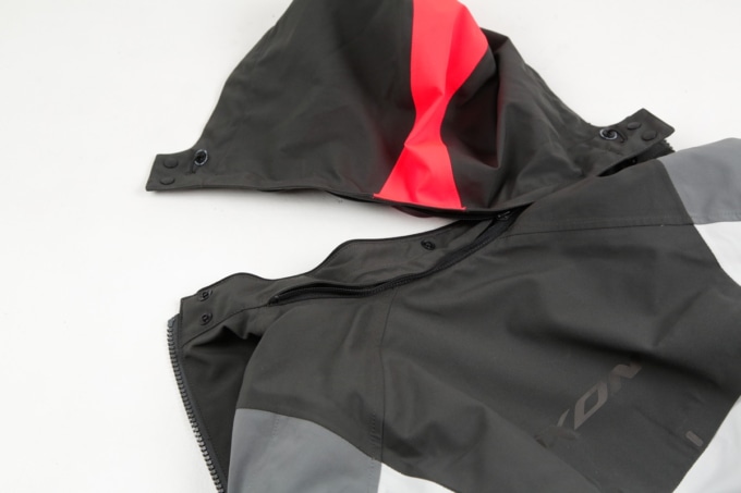 M-BURNING WP A 秋冬オールシーズンジャケット(GREY/BRIGHT RED)