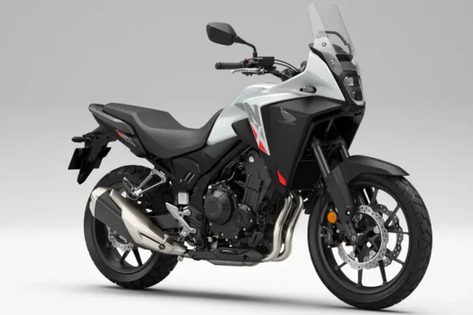 『NX400』ってバイク初心者向けなの? 生産終了した『400X』と比較して何が違う?【Honda NX400 ツーリングインプレ・レビュー 前編】